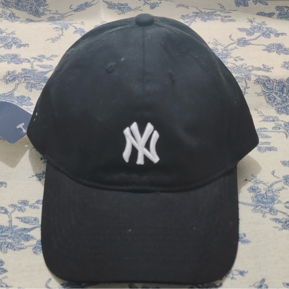 MLB New York Yankees Black Cotton Baseball Cap